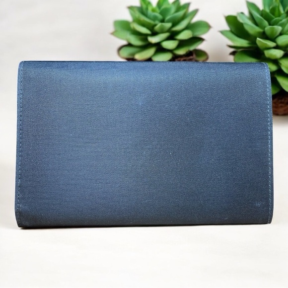 Prada Wallet - Picture 2 of 13